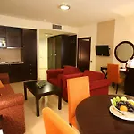 Valamar Atrium מלון