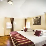 Valamar Atrium 4*