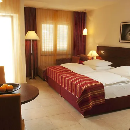 Valamar Atrium Hotel 4*