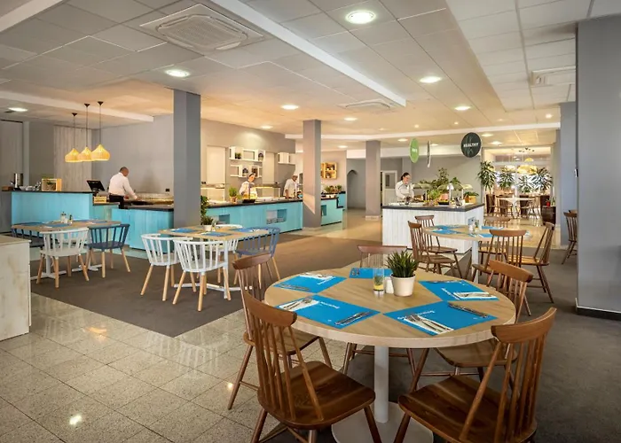 Hotel Valamar Atrium 4*