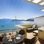 Valamar Atrium バスカ